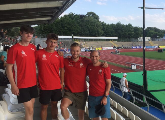 Joseph Christian MitTrainerMax Und Michi