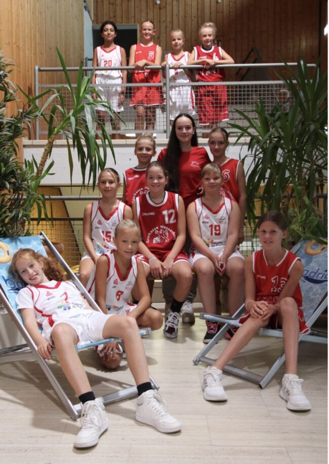 2023 11 10 Volles ProgrammJugend